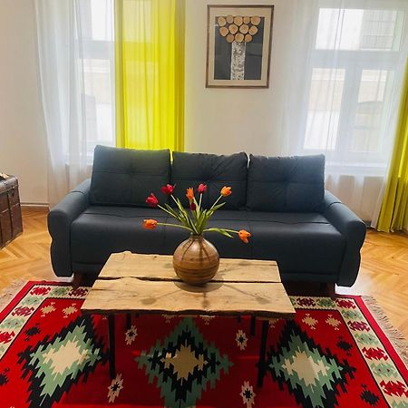 Spacious Stylish Apartment In Old Town Sibiu Exteriér fotografie